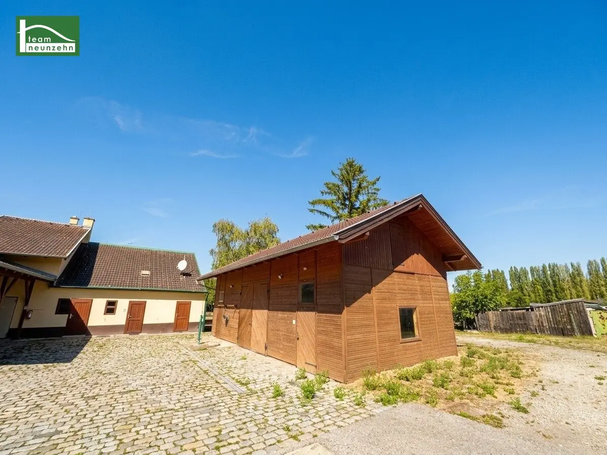 Living and Working in Mannswörth - House with Large Garden, Shed and Outbuilding
