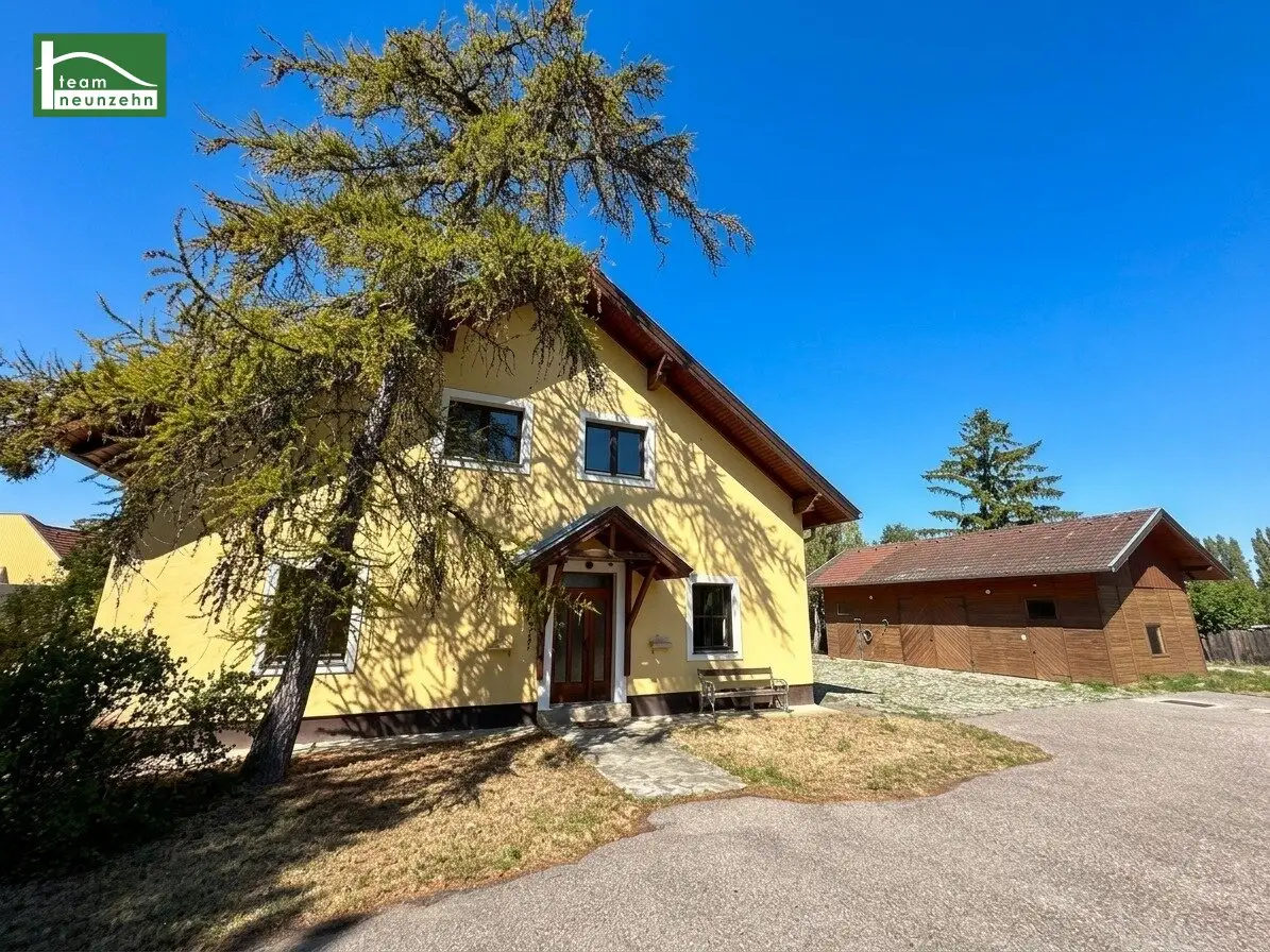Living and Working in Mannswörth - House with Large Garden, Shed and Outbuilding