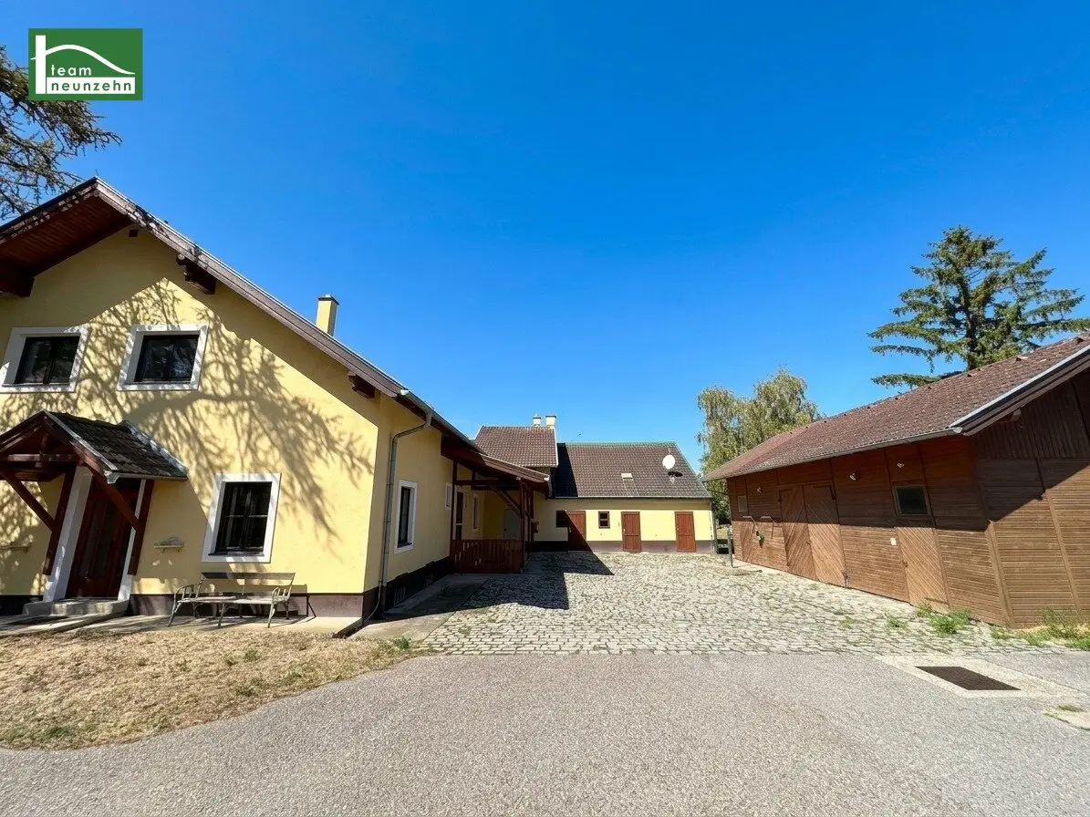 Living and Working in Mannswörth - House with Large Garden, Shed and Outbuilding