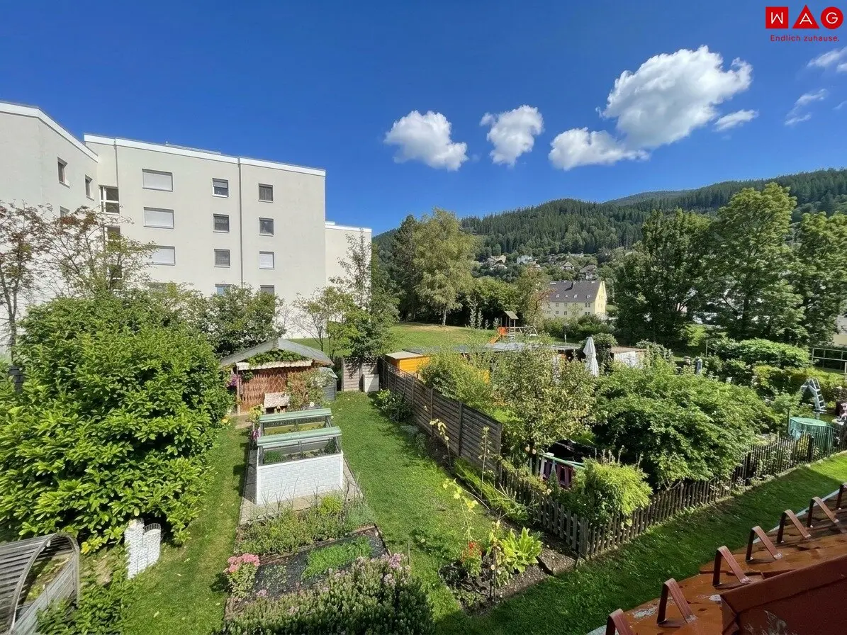 Gemütliche und preiswerte Dachgeschoßwohnung in ruhiger idyllische Lage