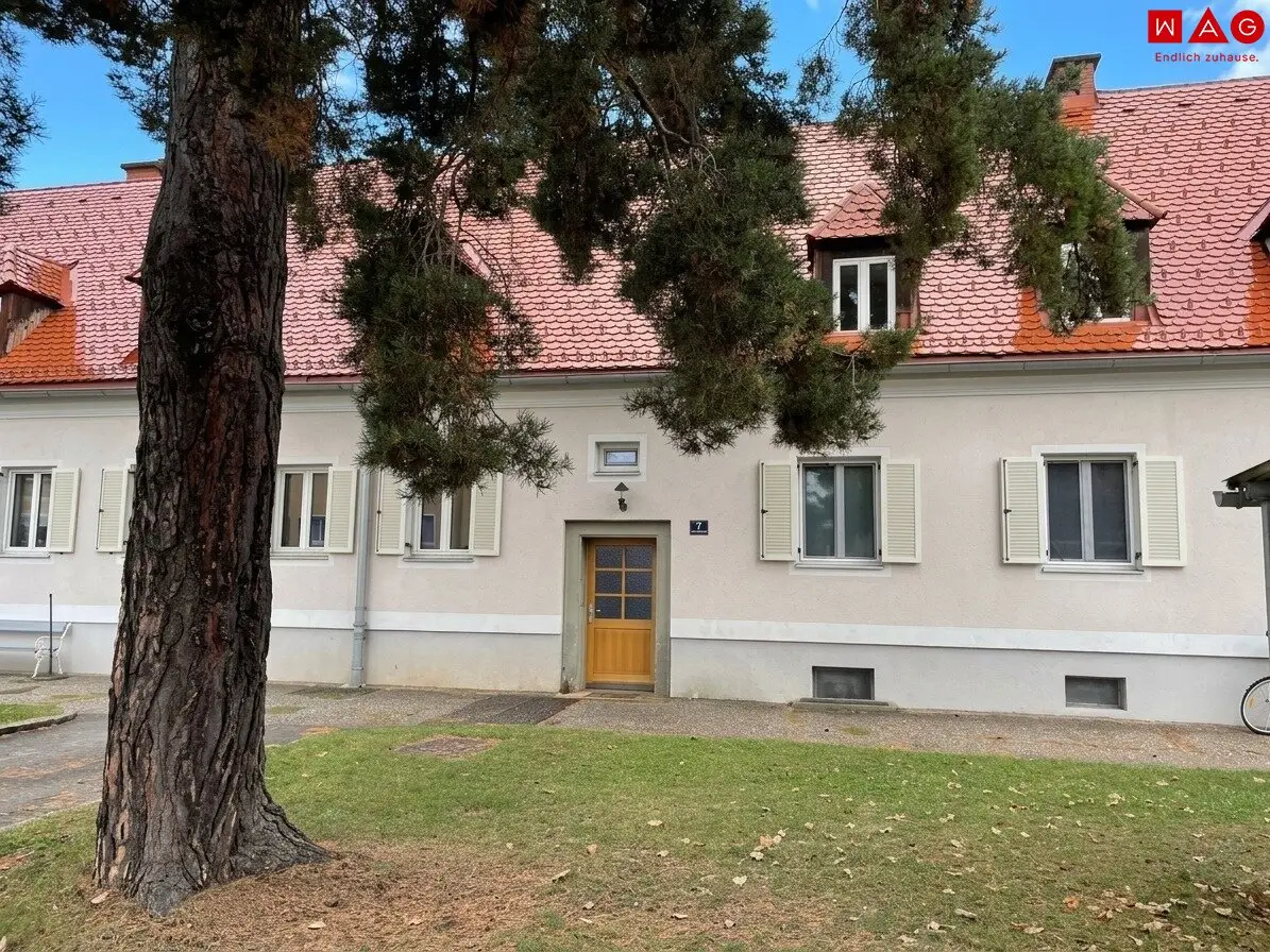 Gemütliche und preiswerte Dachgeschoßwohnung in ruhiger idyllische Lage