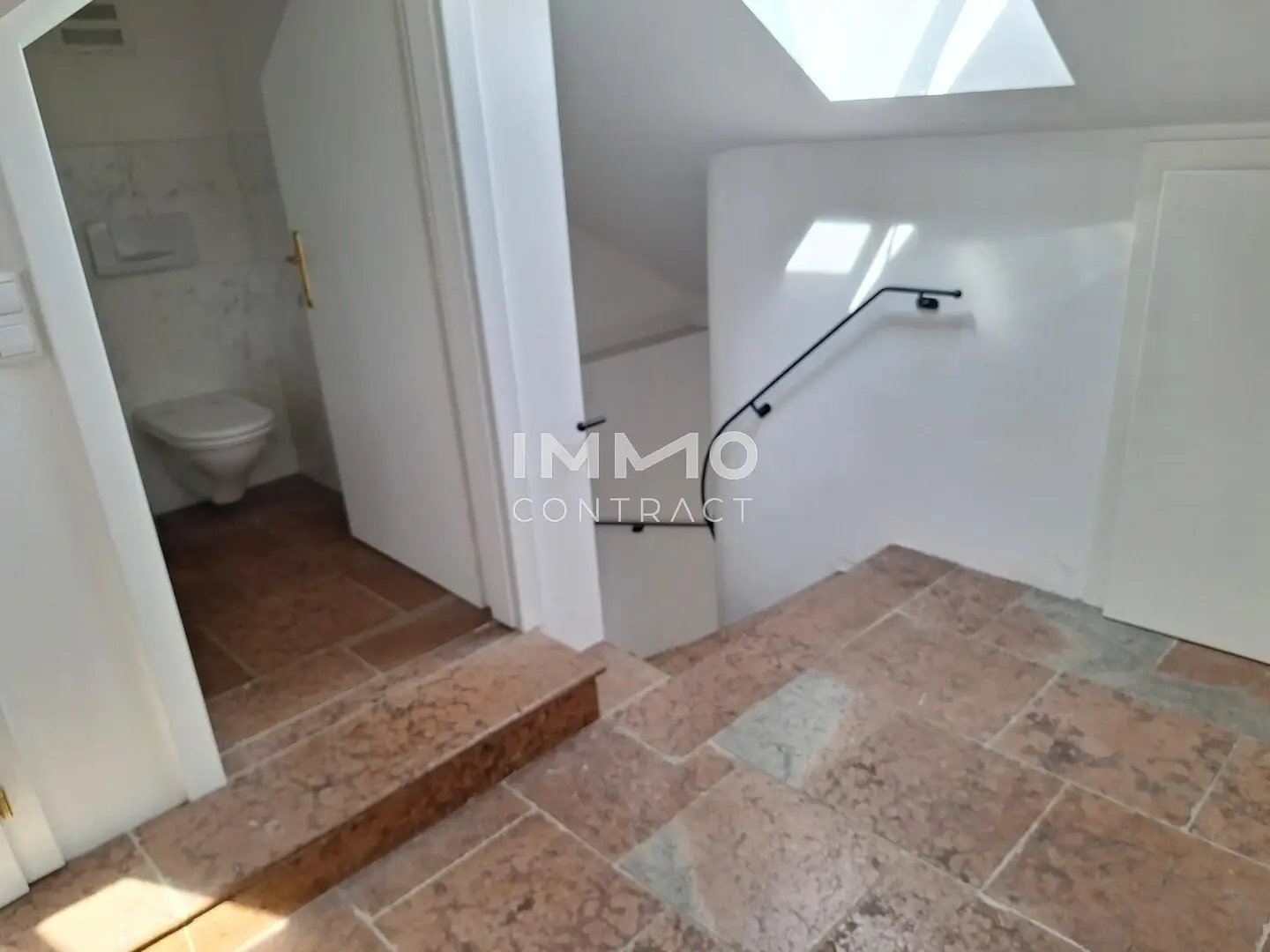Salzburg Kaigasse: cozy 3-room attic apartment suitable for flatshare