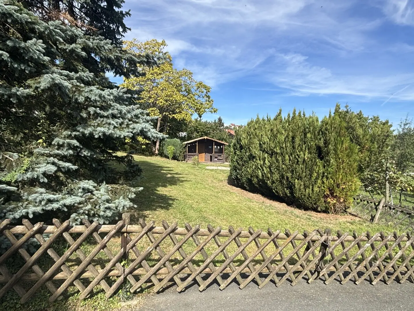 Sunny building plot without construction obligation at the end of the cul-de-sac in Sankt Anna am Aigen