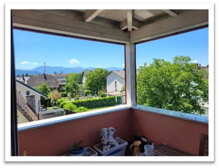 Dreamlike, fully furnished attic apartment in prime location