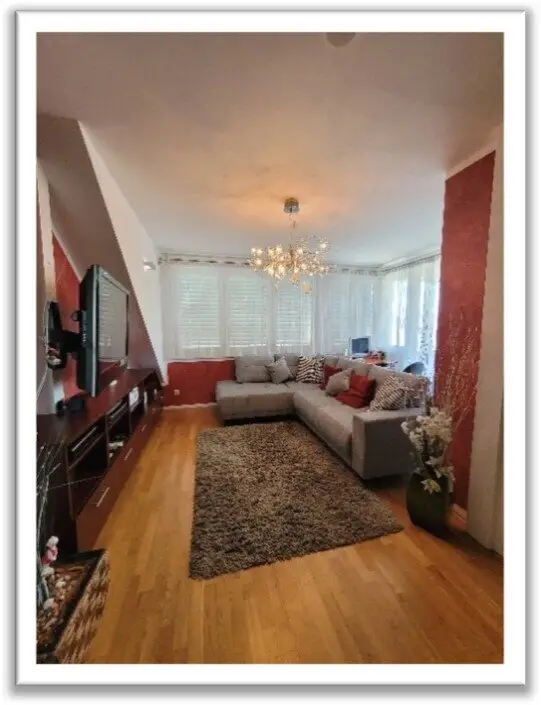 Dreamlike, fully furnished attic apartment in prime location