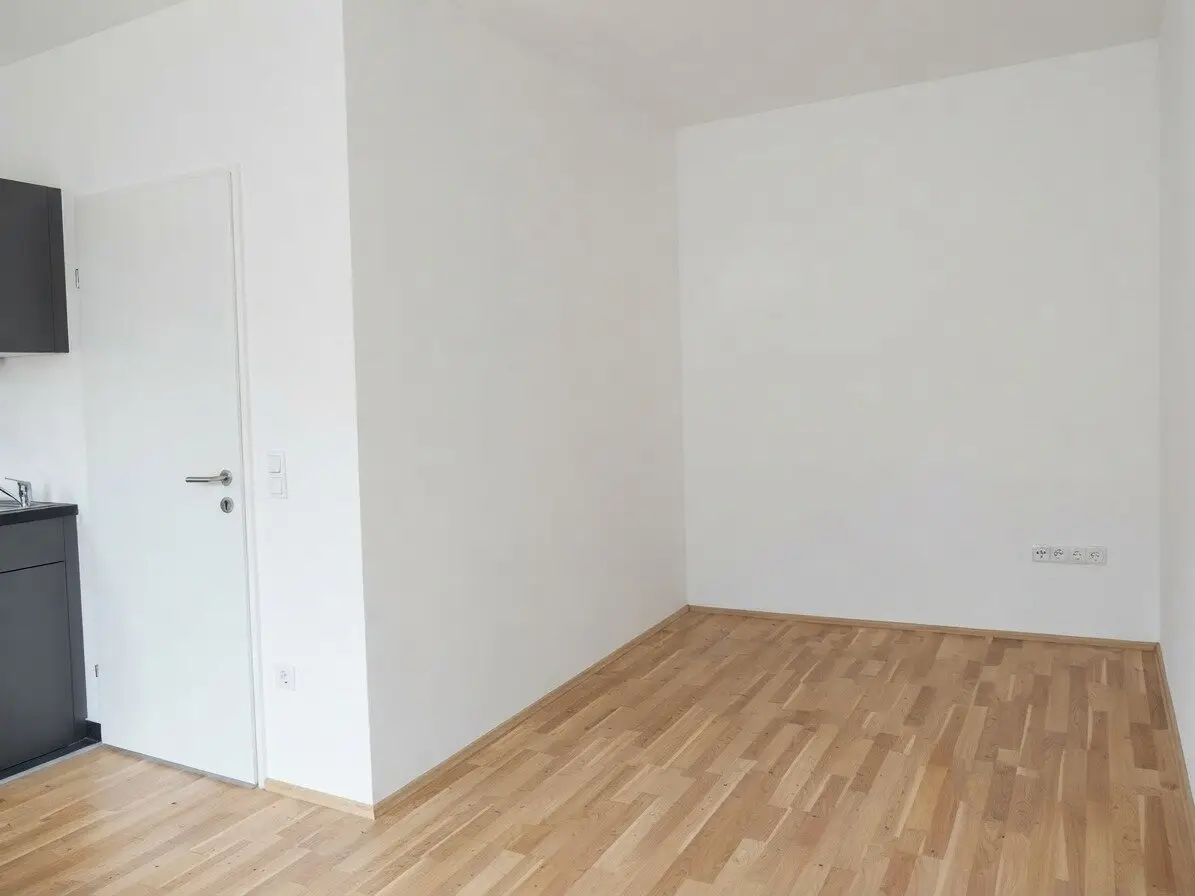 Beautiful 2-room apartment with ideal public transport connection right by U4