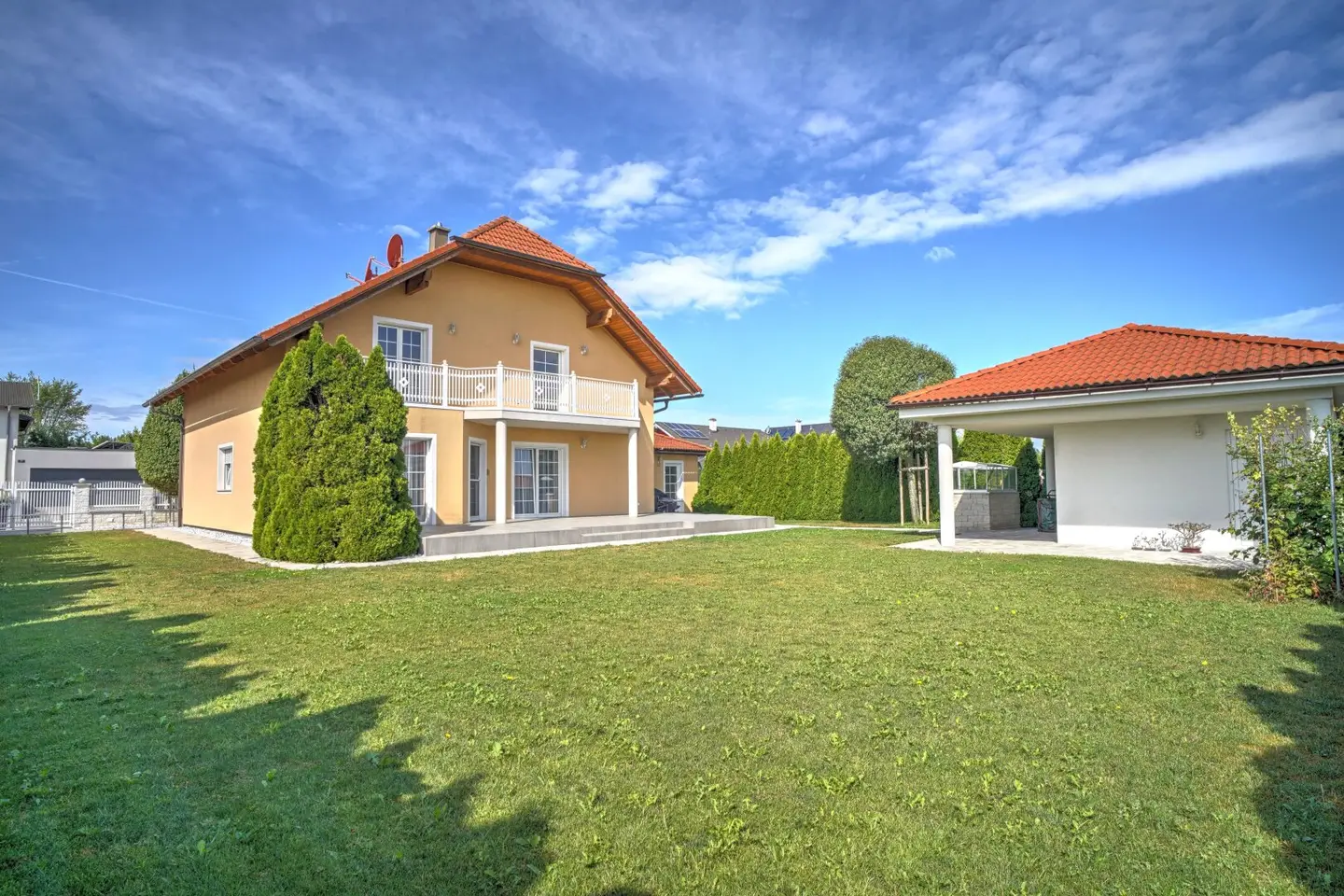 Großzügiges Haus in absoluter Ruhelage mit Garten und Blick Richtung Eisenstadt