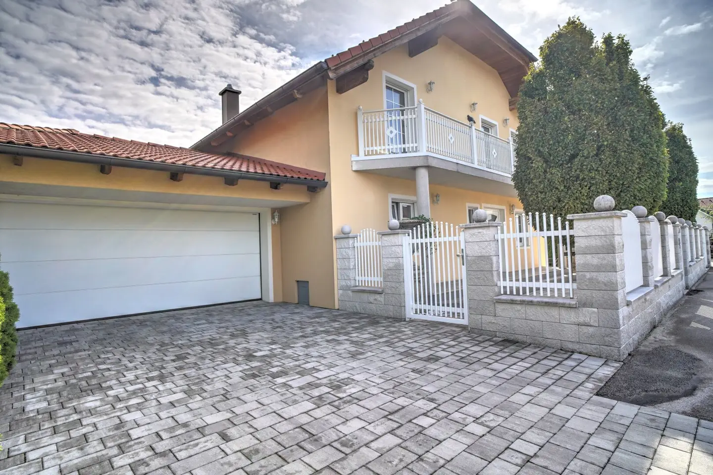 Großzügiges Haus in absoluter Ruhelage mit Garten und Blick Richtung Eisenstadt