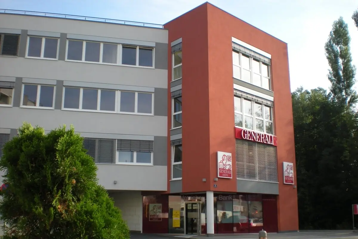 270 m² office or medical practice space in prime location