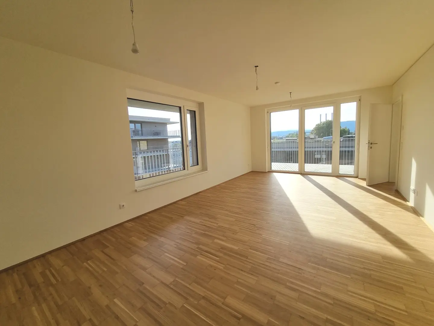 Commission free Wohnung with balcony and green view