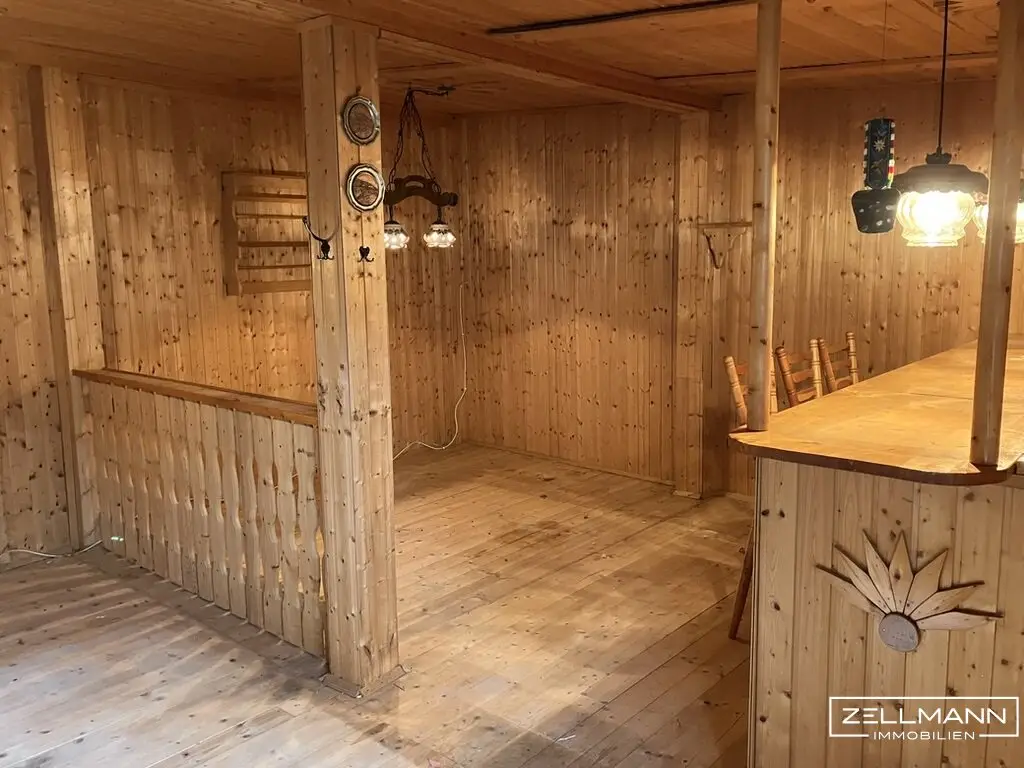 Adaptierungsbedürftiges Landhaus mit Zweifamilieneignung  | ZELLMANN IMMOBILIEN