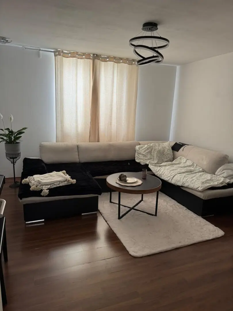 Apartment Unit 3 Old Building Ground Floor