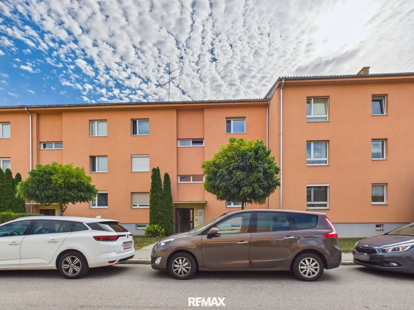 SCHWECHAT | BRIGHT 2 ROOM APARTMENT WITH BALCONY | 56.41 M² – TOP 5