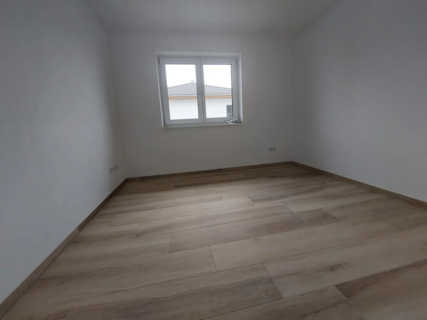 Ruhig gelegene Neubauwohnung mit Stellplatz