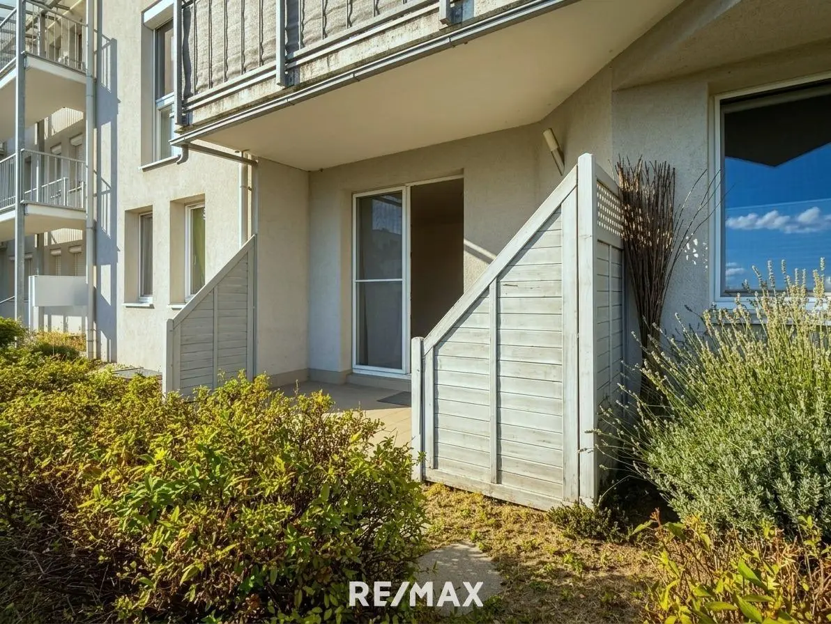 Bright Wohnung with two terraces and fireplace connection