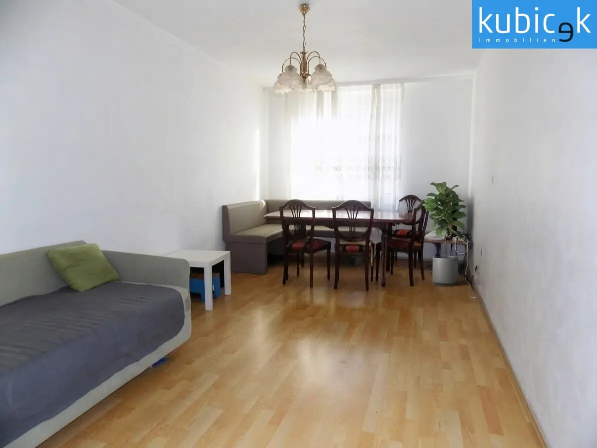 Spacious apartment with great potential in an attractive location
