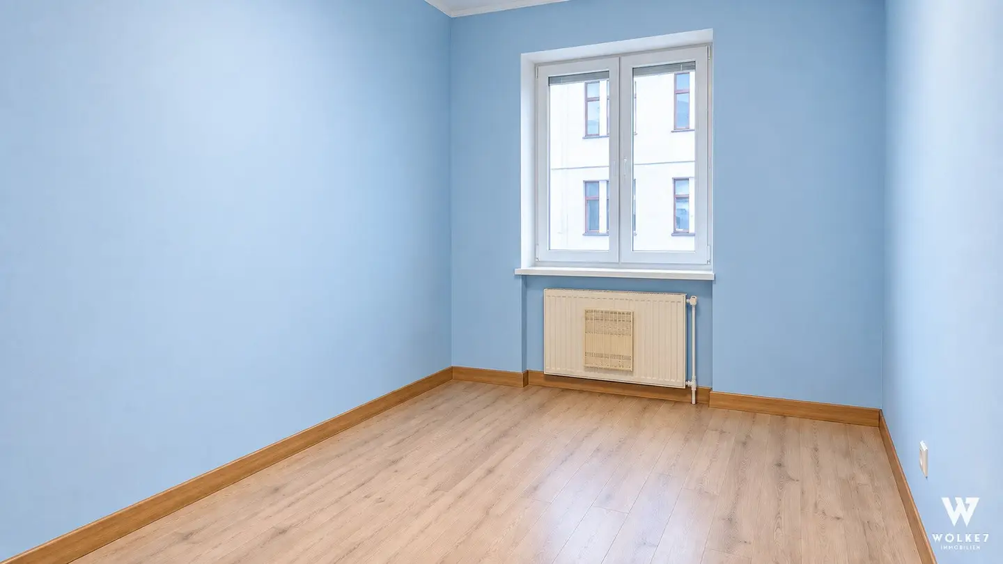 +++ Helle 5 Zimmer-Wohnung, mit viel Gestaltungsraum für Familie oder WG +++