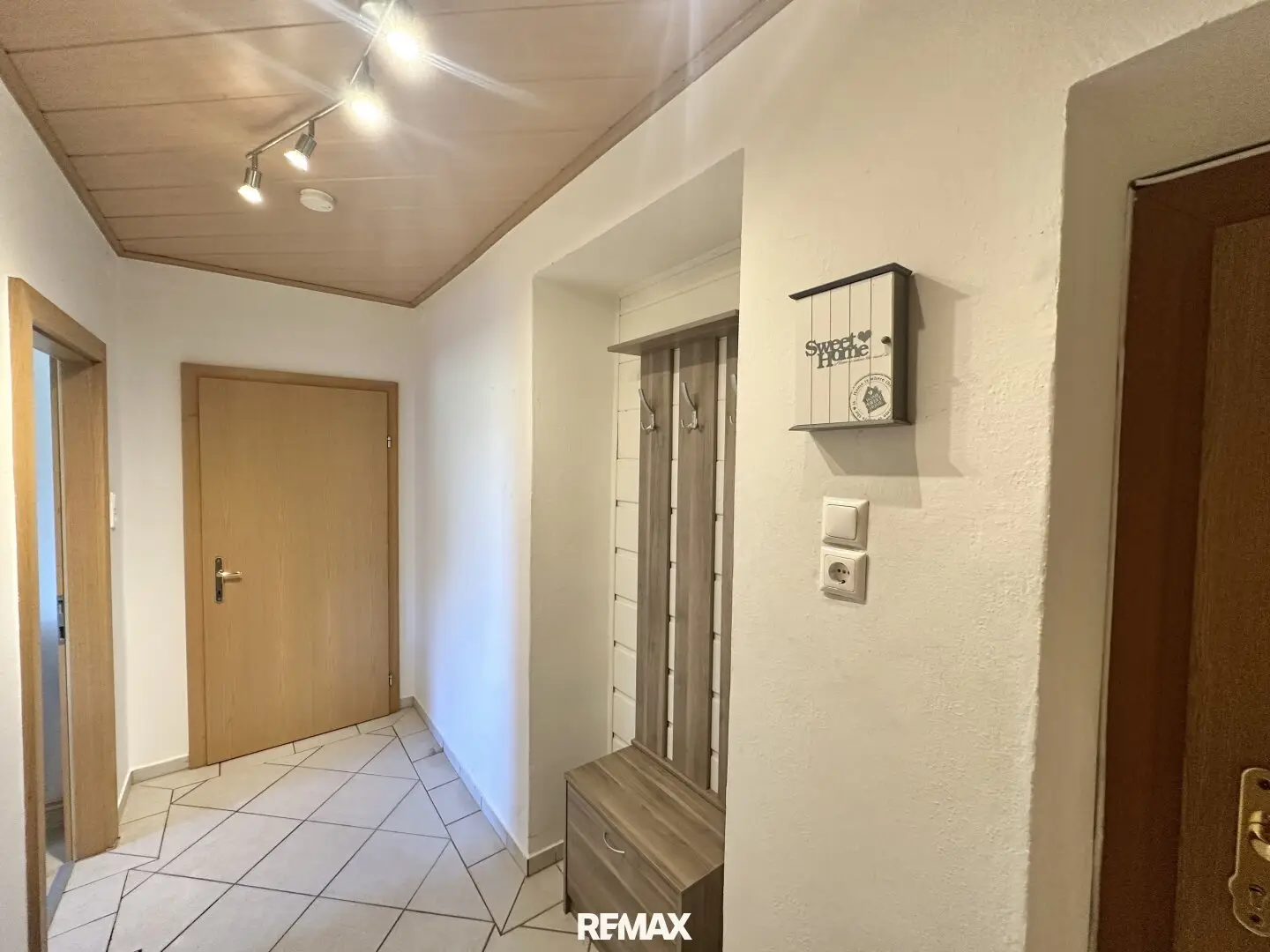 Charming 2-room apartment in a quiet location!