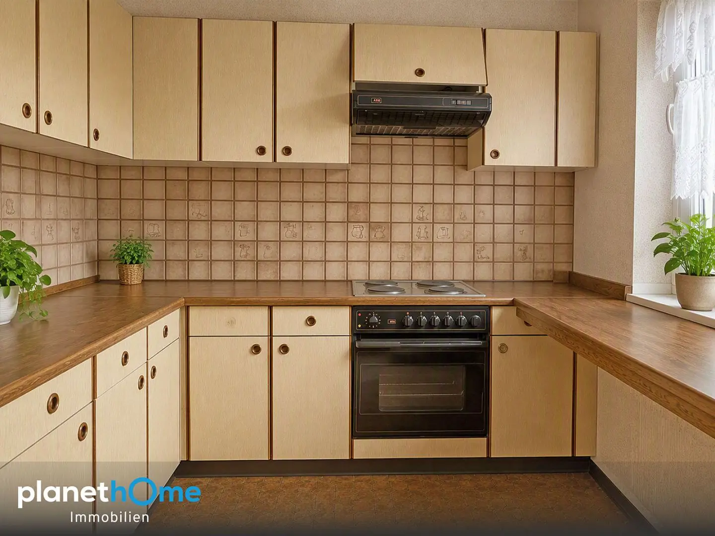 Apartment with loggia and lift in central location