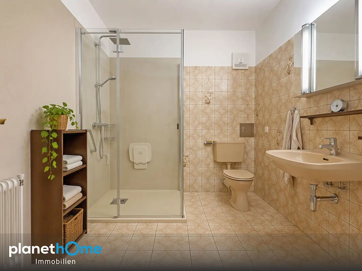 Apartment with loggia and lift in central location