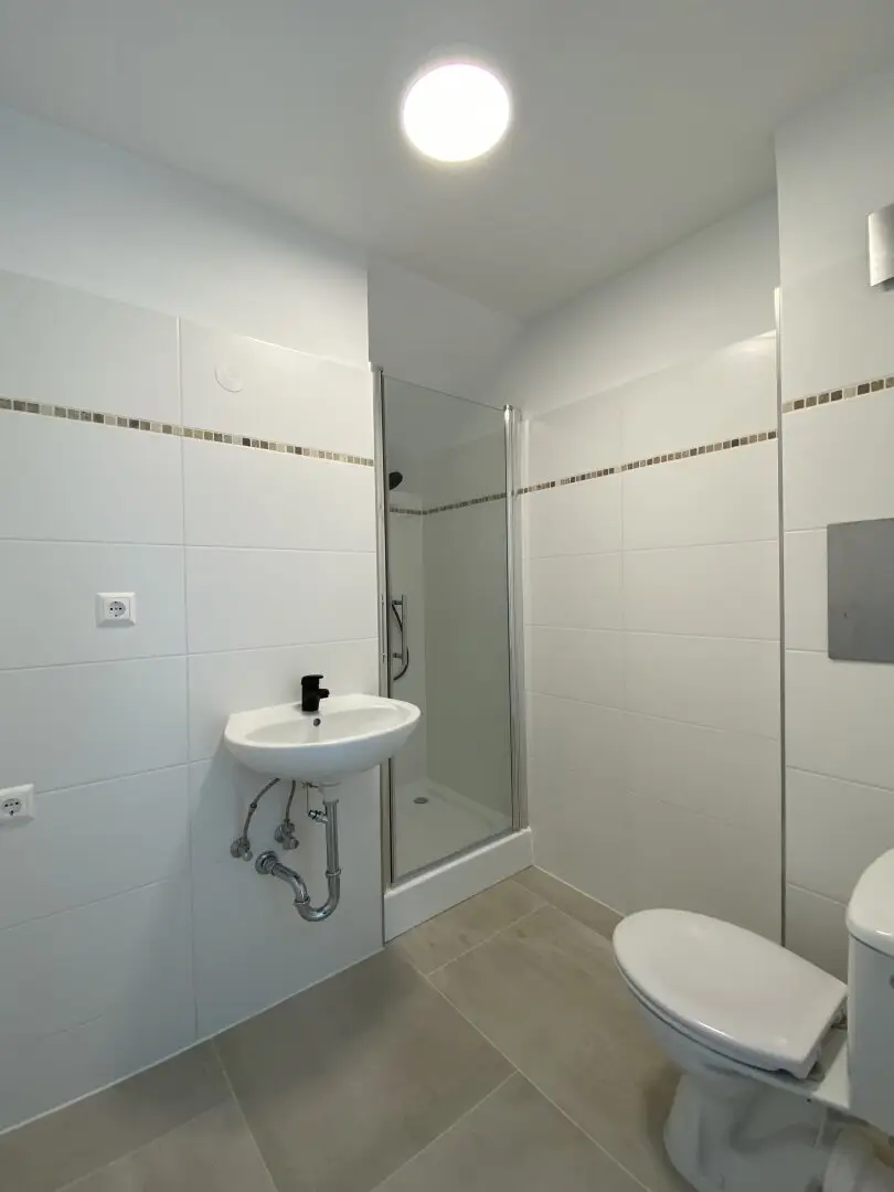Well-maintained rental building in 1230 Vienna – 8 renovated units, fully rented