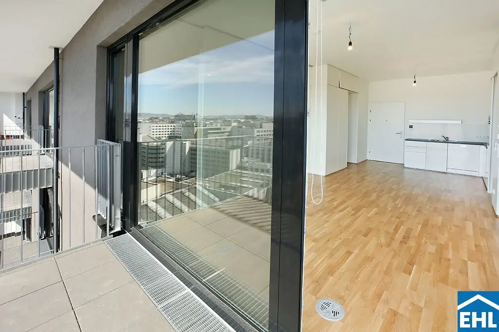 Compact, courtyard-facing 3-room apartment in the 3rd district