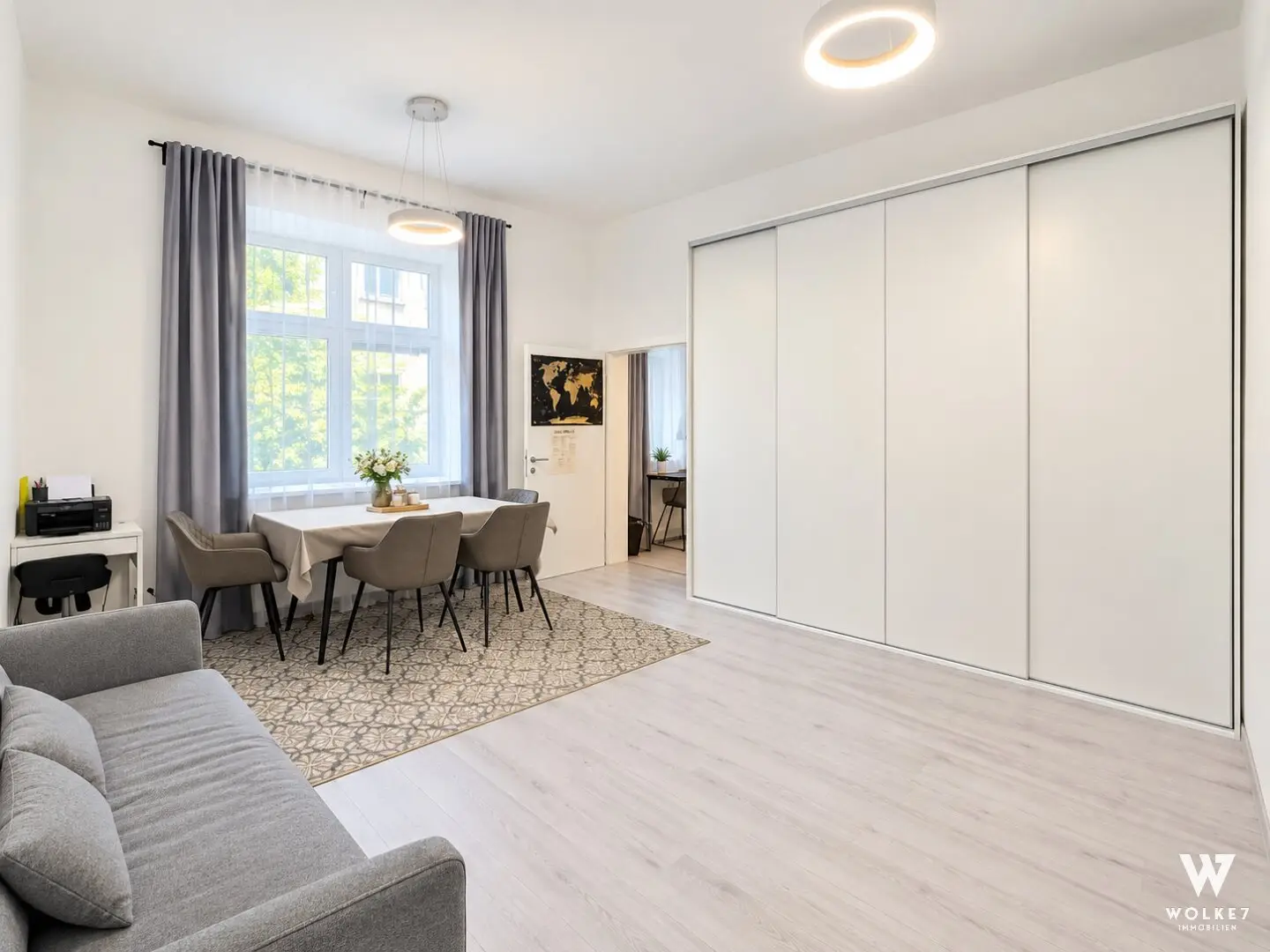 Top renovated 2-room period apartment in quiet cul-de-sac location I Directly by U2 and U4 I ideal for students or couples