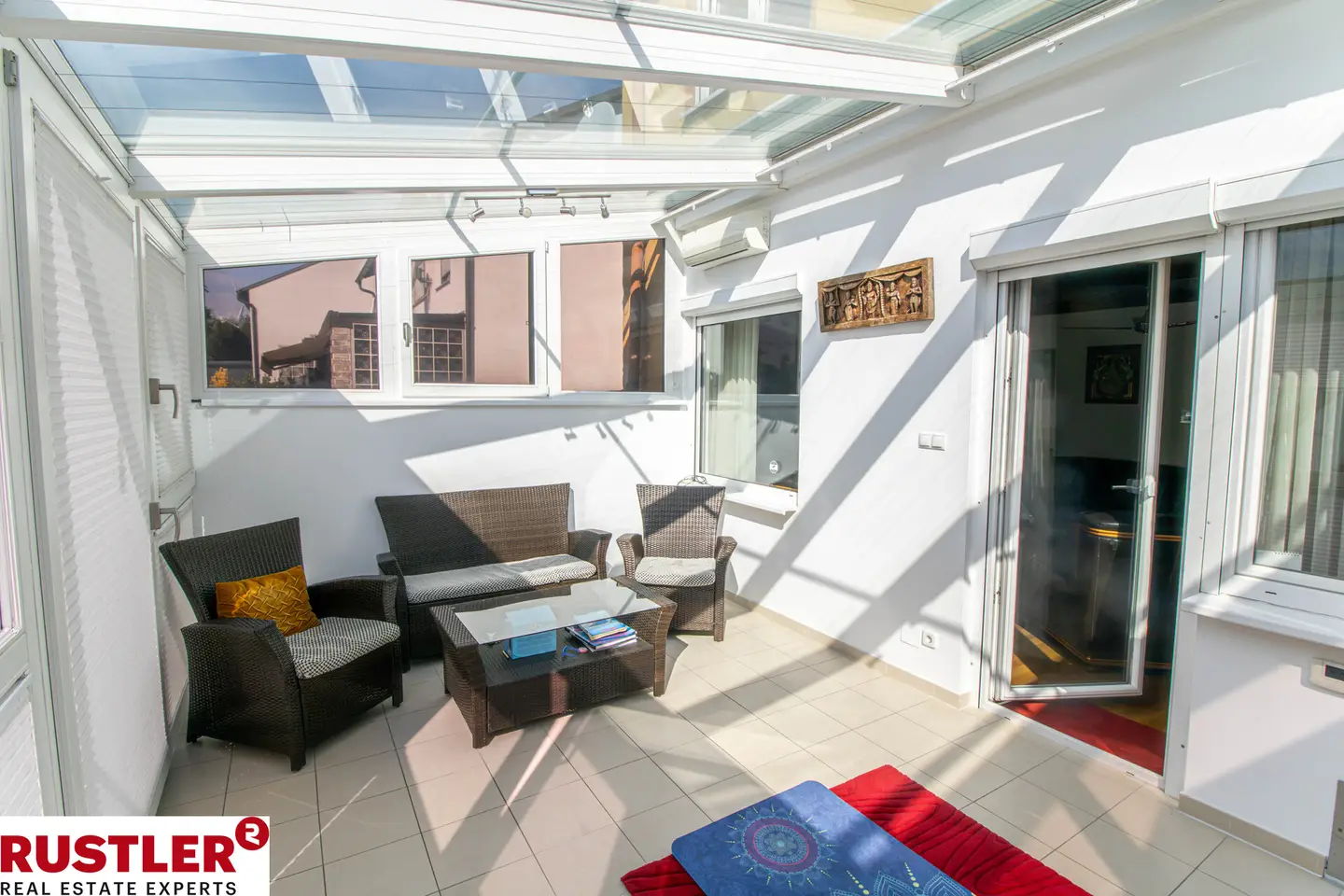 Maisonettewohnung möbliert mit Garten und Garage