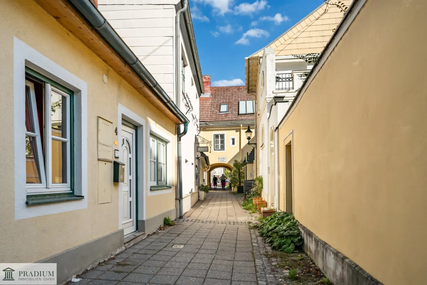 Für Altbau-Liebhaber: geschichtsträchtiges Stadthaus in Bestlage von Baden