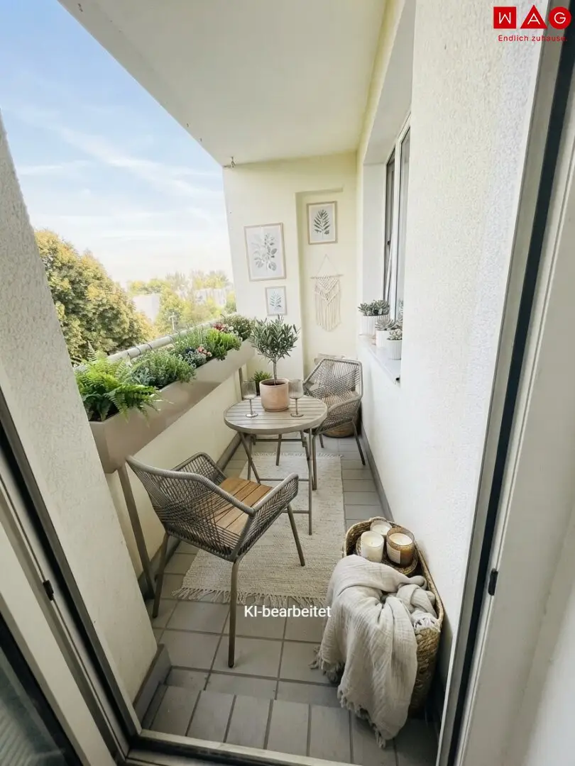 56 m² to feel at home – 2-room apartment with loggia on the 5th floor