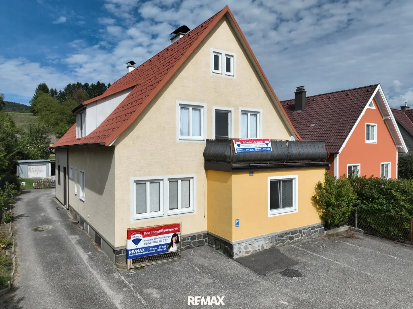 House with 4 residential units in Persenbeug, District Melk