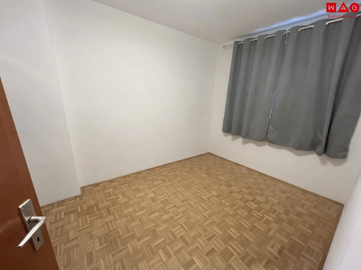 2-room apartment near the center, available from 01.01.2027, takeover of kitchen and furniture possible