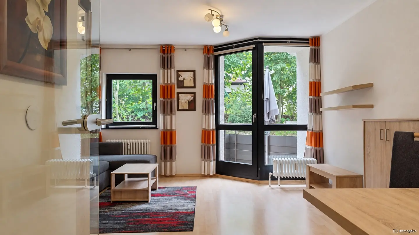 Cozy compact Wohnung with mountain view and balcony