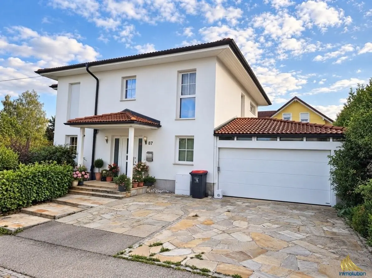 Spacious single-family house with pool near Burg Clam