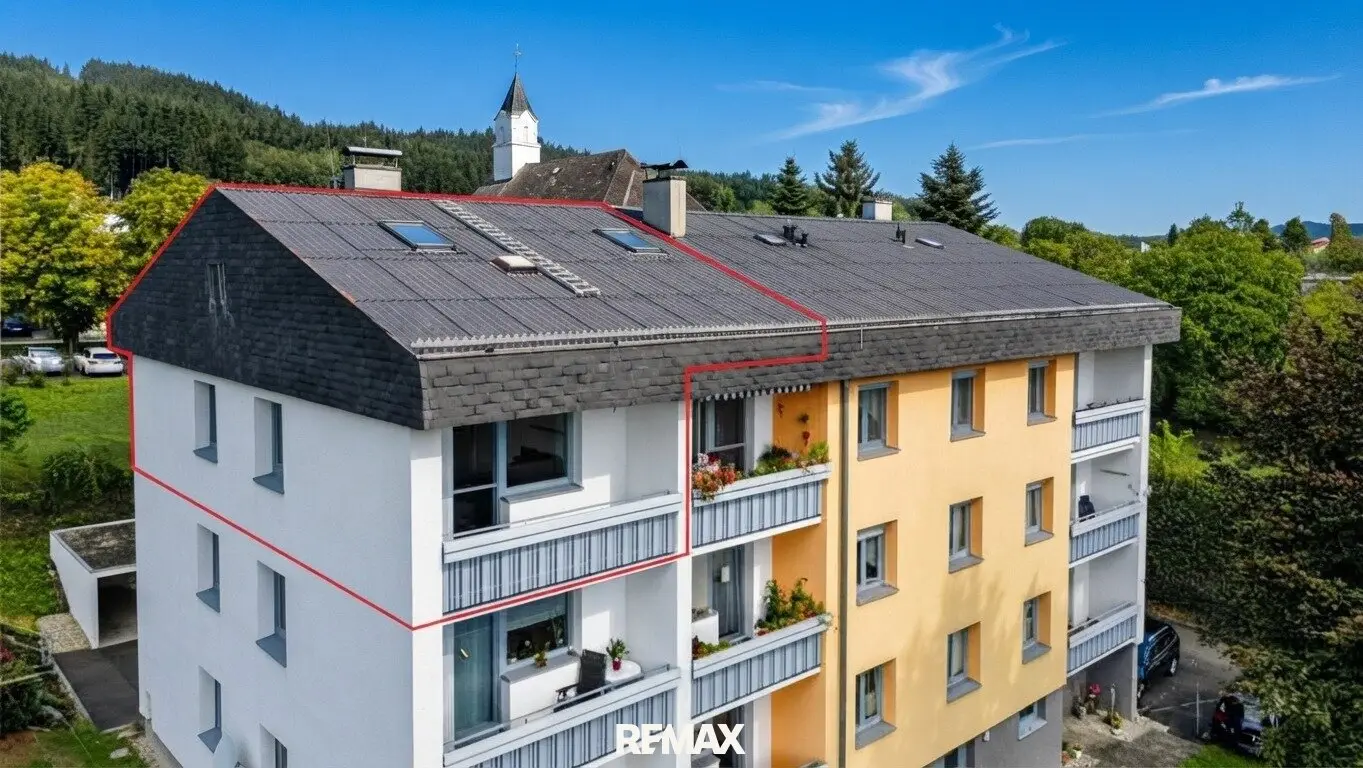 Condominium approx. 128 m² with garage in Thomasroith