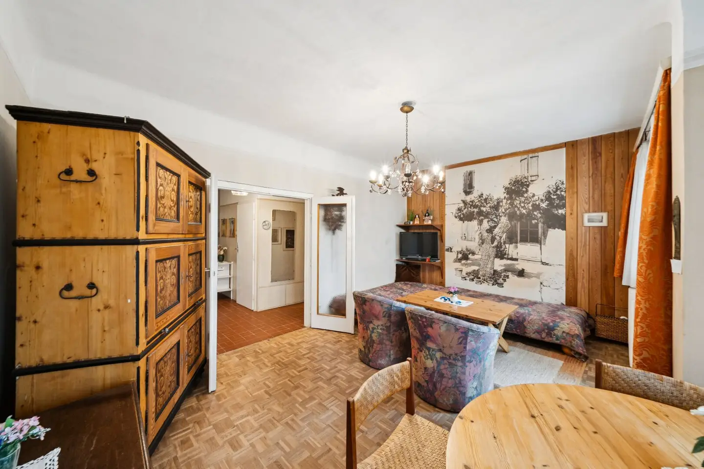 From Old to New – Apartment in the Heart of Grinzing