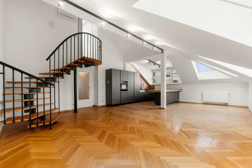Dachgeschosswohnung with private roof terrace