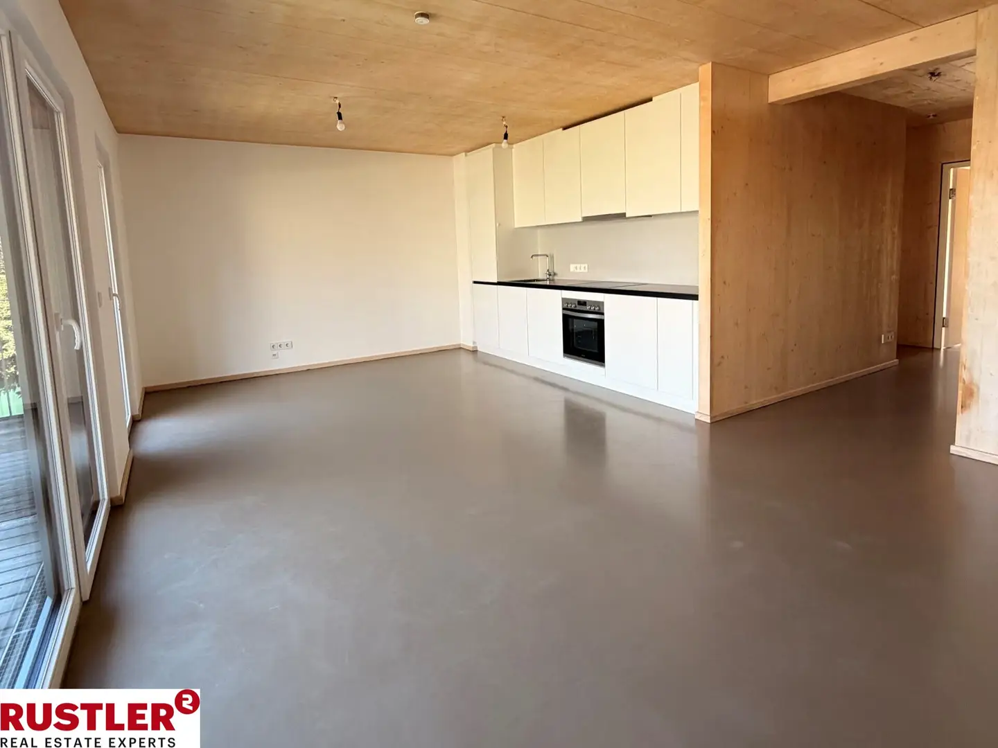 Lichtdurchflutete Wohnung mit großer Terrasse und Grünblick