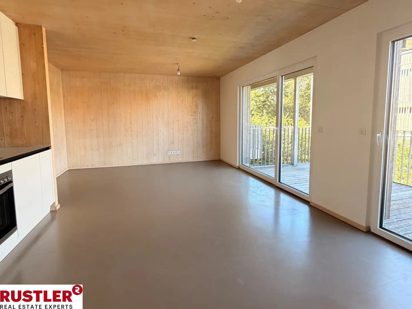 Lichtdurchflutete Wohnung mit großer Terrasse und Grünblick