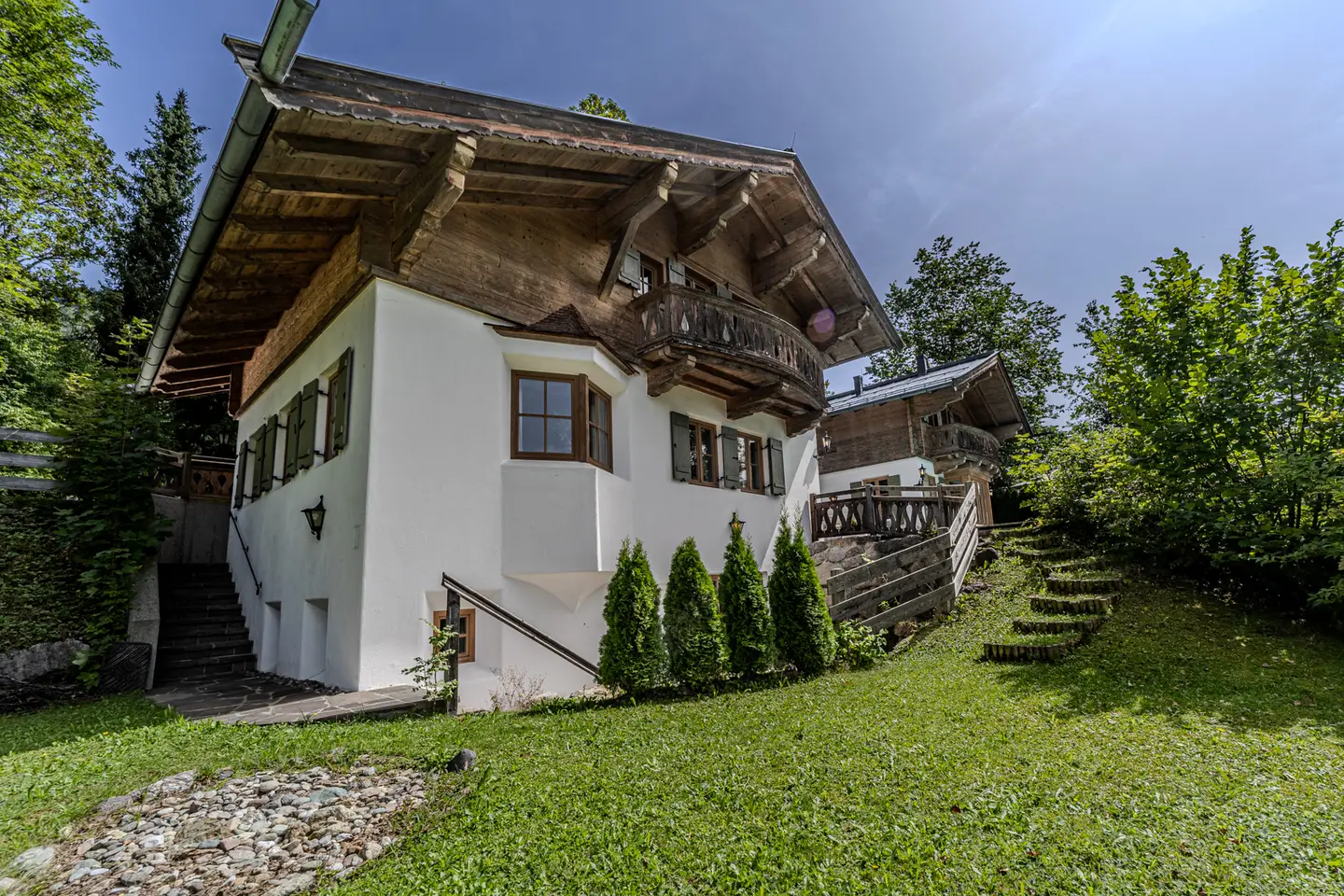Sonnige Ferienwohnung mit beheiztem Pool