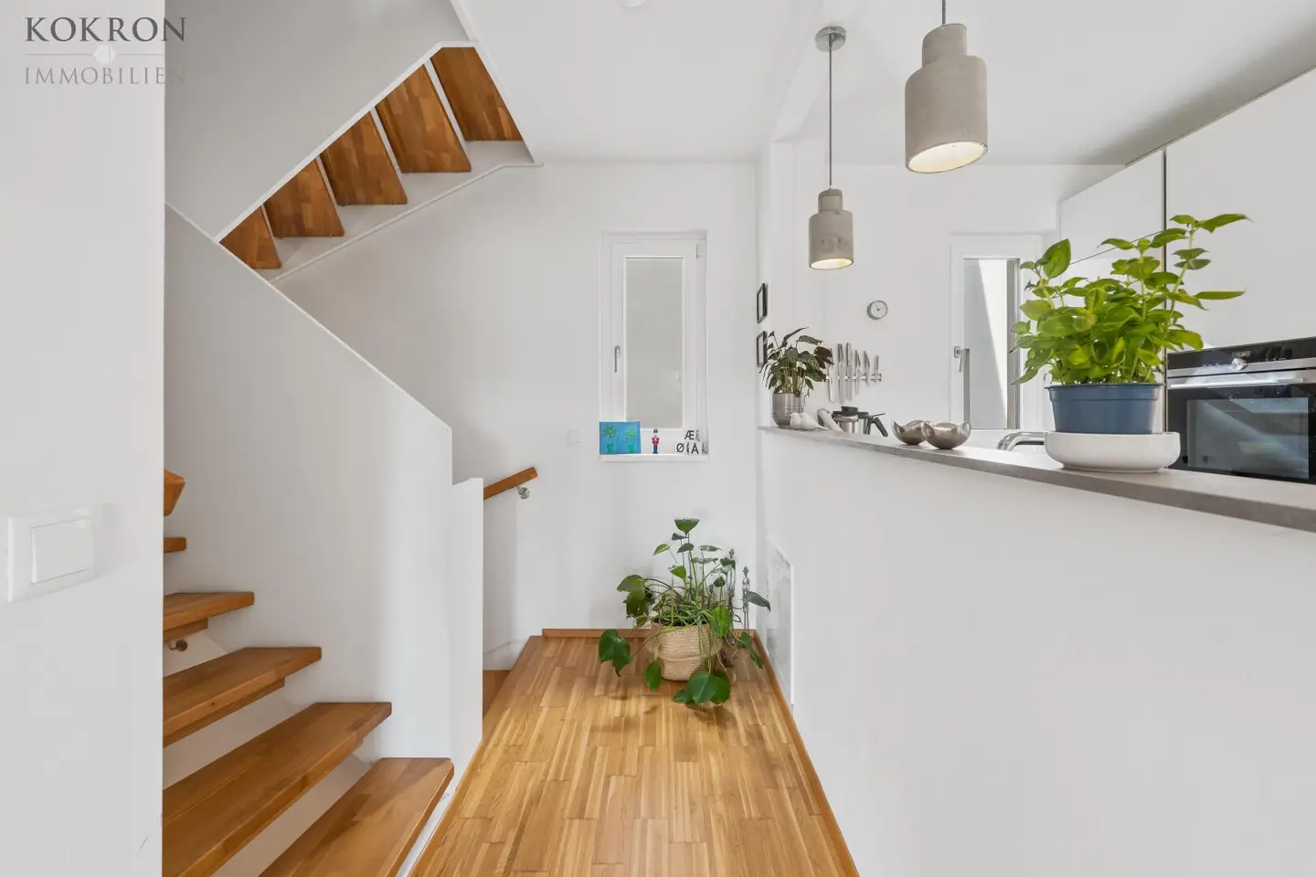 Modern end-terraced house - Your new home awaits!