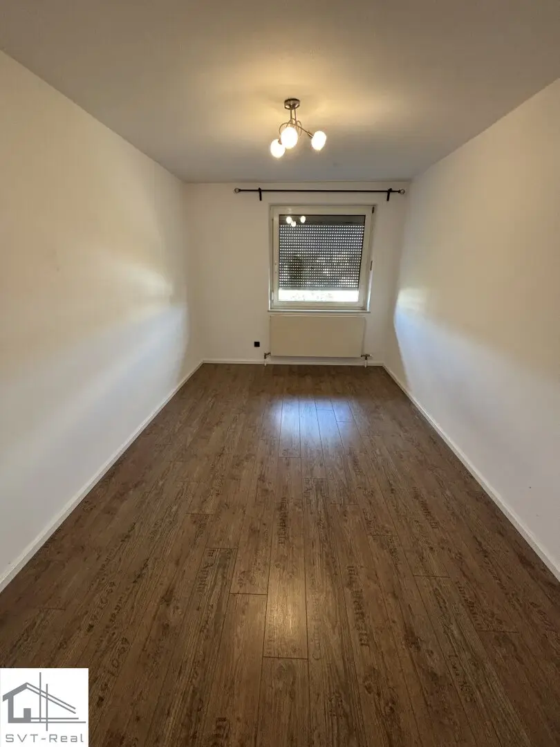 Helle 4-Zimmer-Wohnung in Wels mit Loggia und Garage