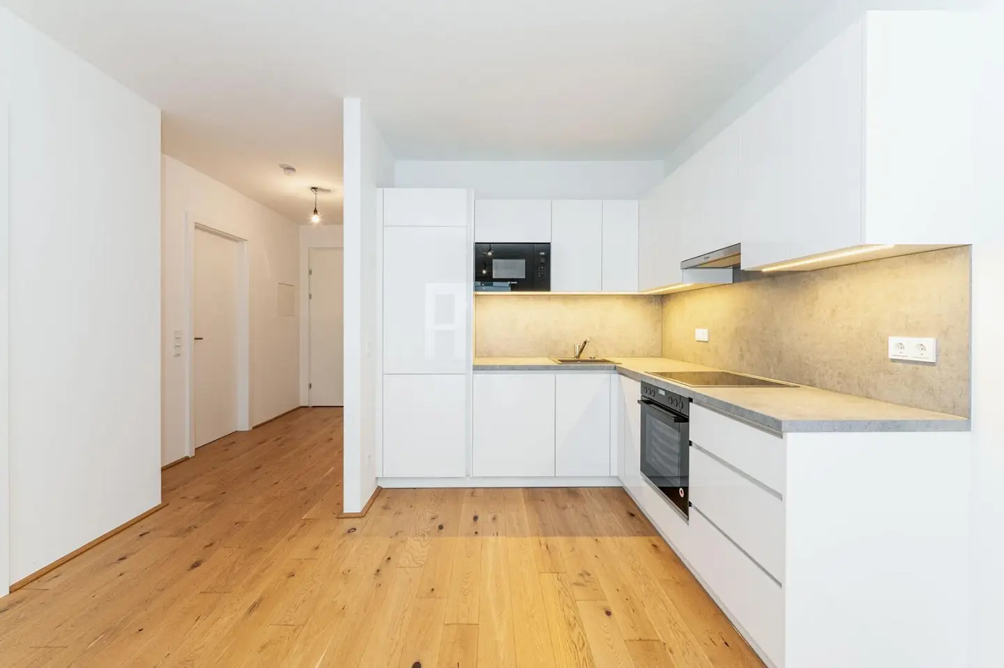 With wine cellar! Beautiful 2-room balcony apartment in Döbling for rent