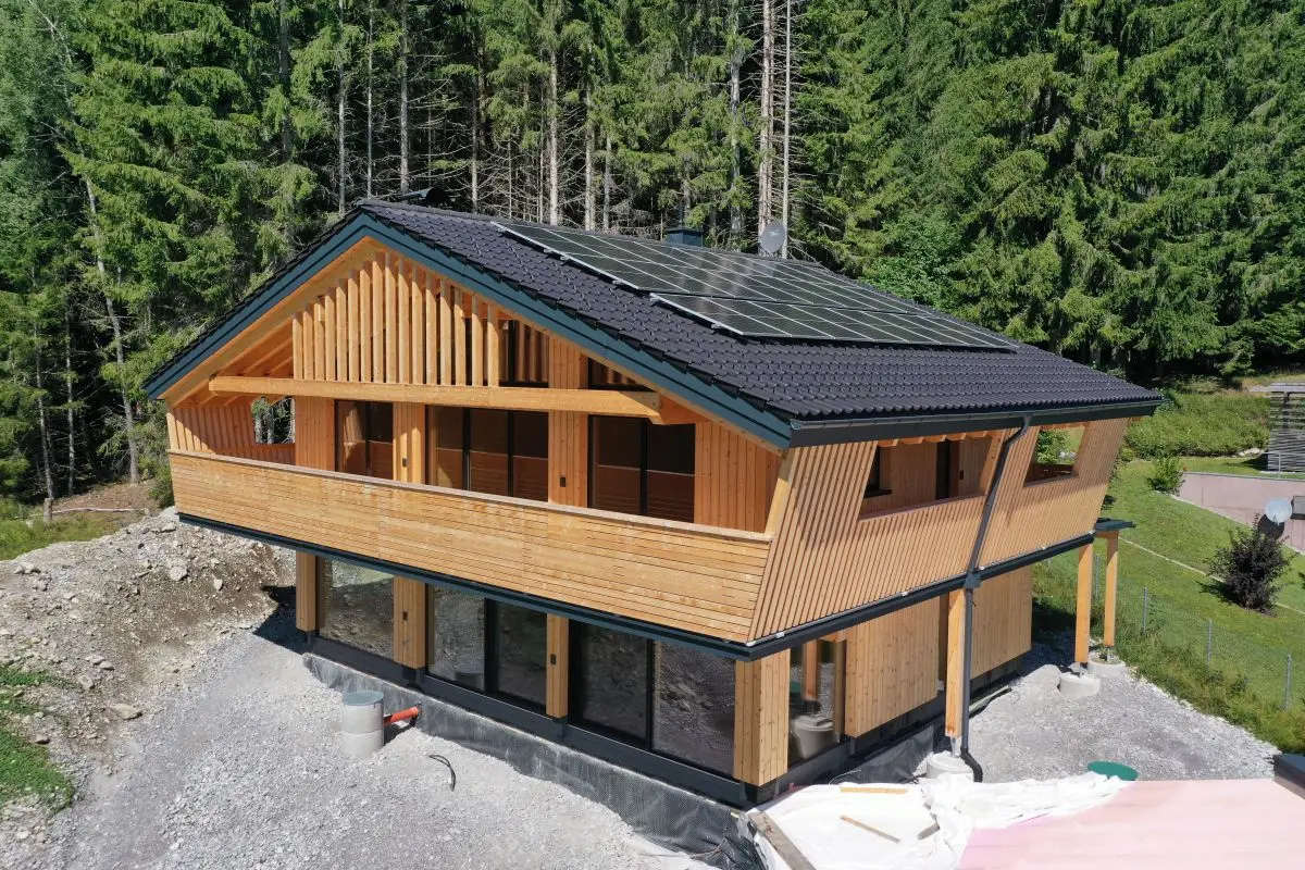 Family apartment on forest edge with sunny terrace