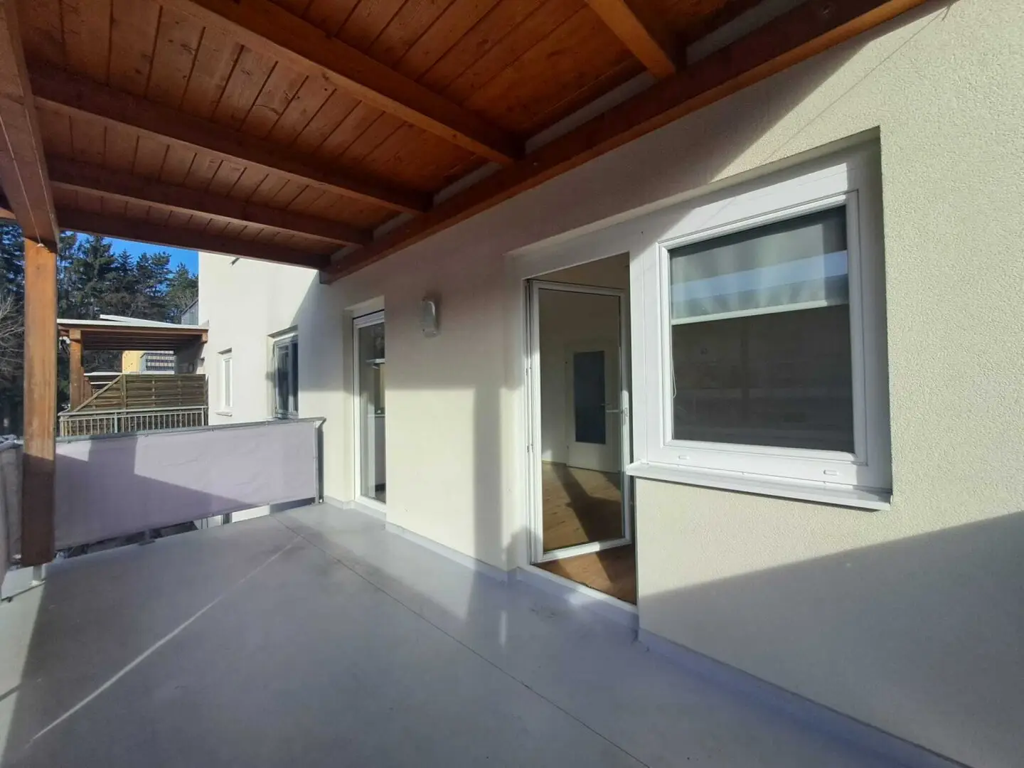 Schöner Naturblick - sonnige 3ZI mit großem Balkon, Carport