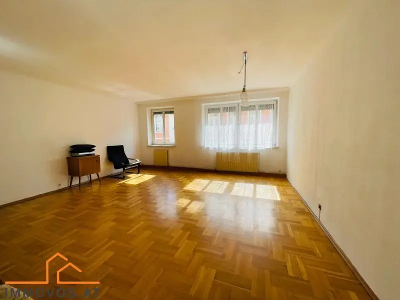 Bright apartment near Wilhelmsdorfer Park in courtyard setting