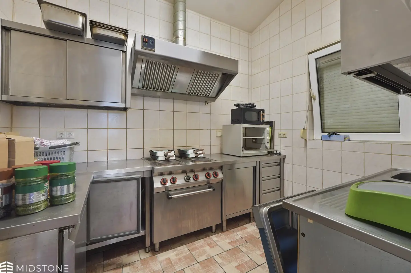 Established snack bar with high demand and great potential in Sollenau