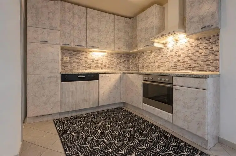 Sanierte Wohnung mit Balkon in zentraler Lage