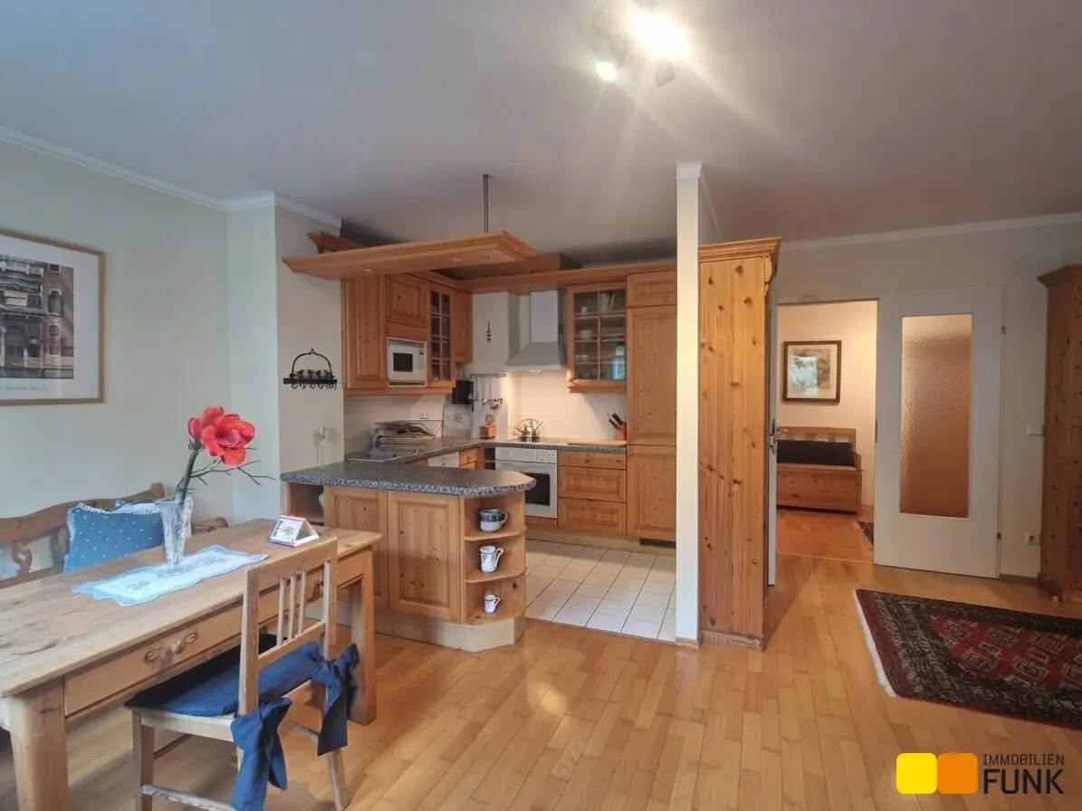 Zweizimmerwohnung, voll möbliert, in absoluter Ruhelage