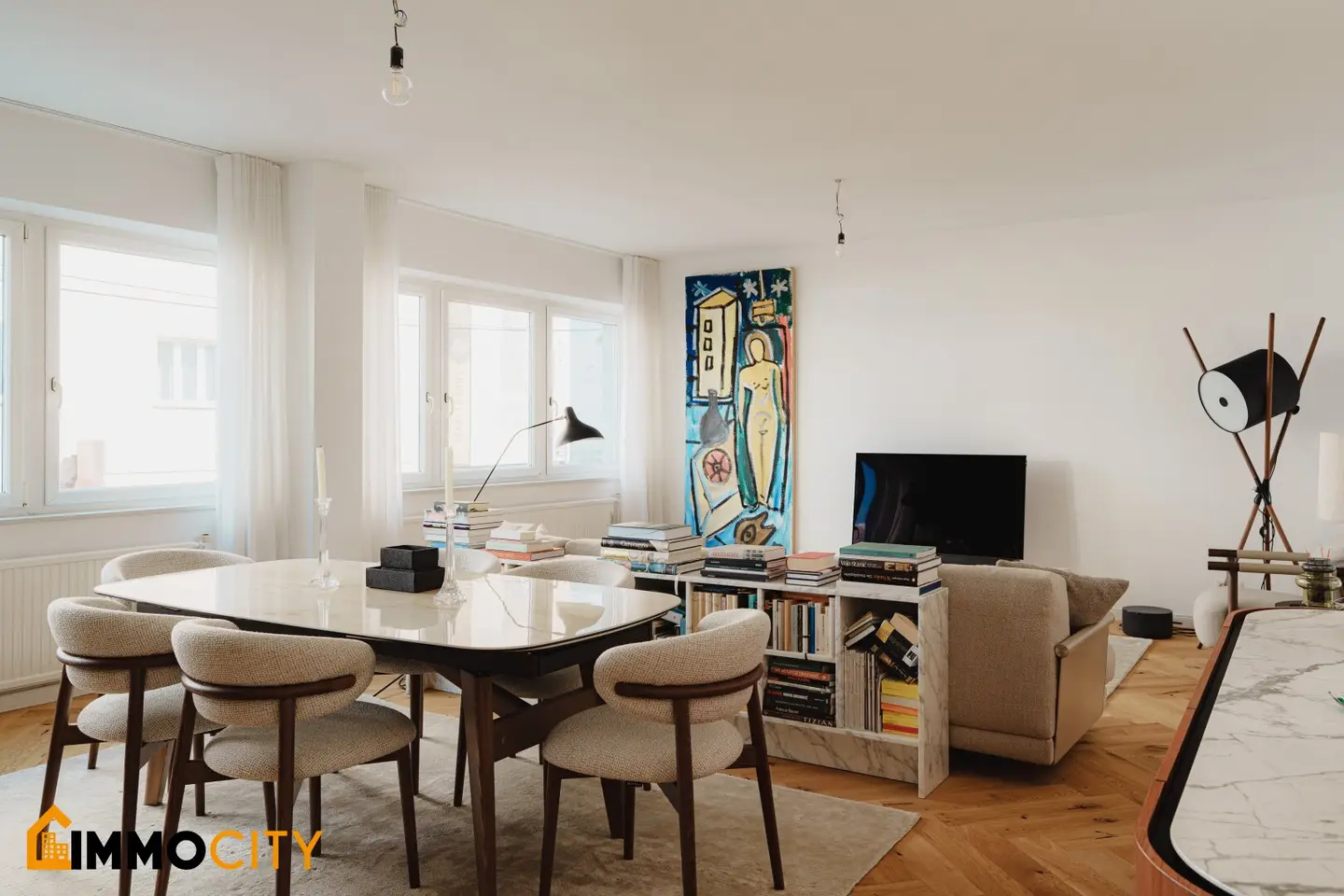 Exclusive 4-room apartment with spacious living kitchen near the Naschmarkt – Faulmanngasse 3, 1040 Vienna